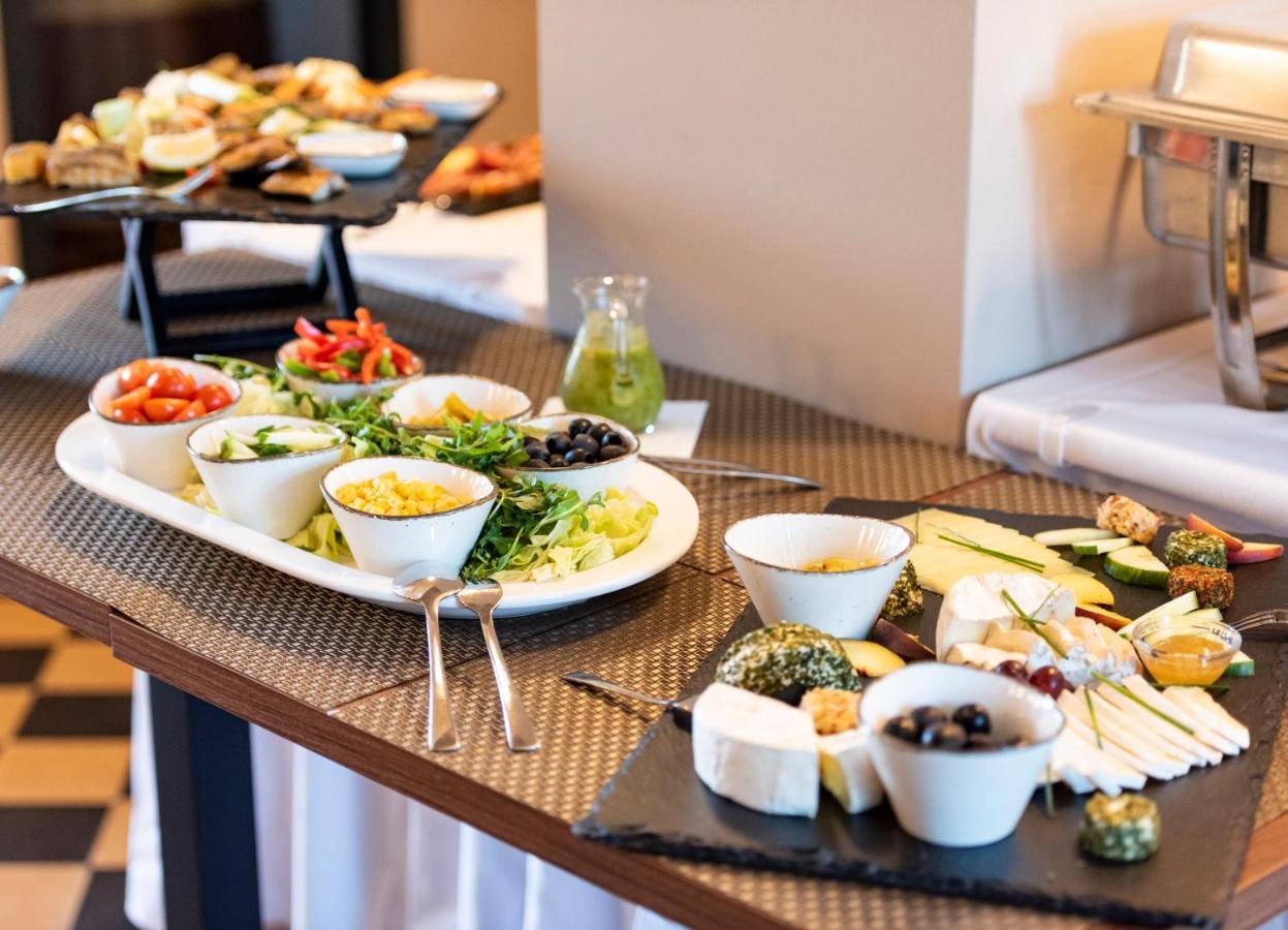 Lok - Die Pension - Das Restaurant Tessin Екстериор снимка