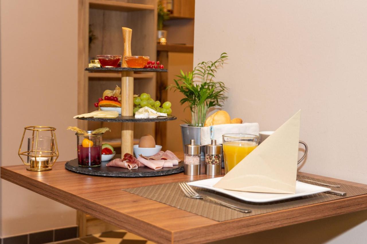 Lok - Die Pension - Das Restaurant Tessin Екстериор снимка